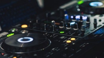 Udemy Ableton 11 How To Make A Deep House Track TUTORiAL