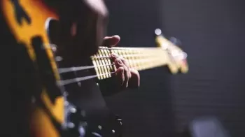 Udemy Learn To Play Bass: Beginner Masterclass TUTORiAL