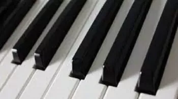 Udemy Learn To Play Carol Of The Bells On The Piano TUTORiAL