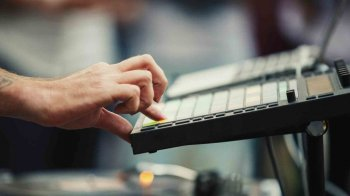 Music Protest Ableton Push 2 Rhythm Theory TUTORiAL-FANTASTiC